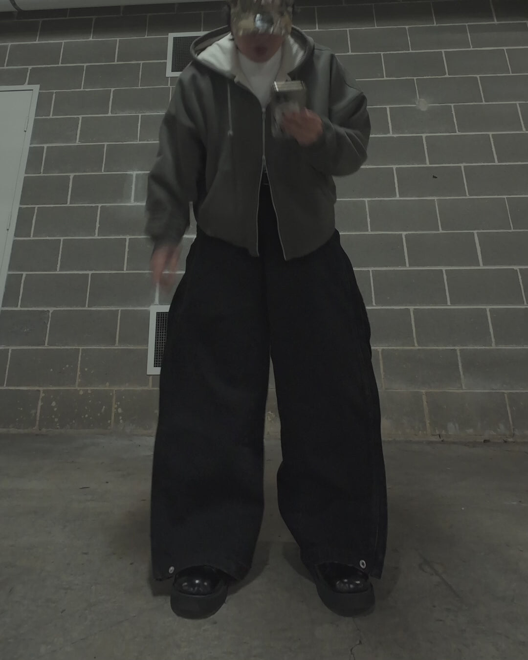 SHIFT PANTS (21/50 units left)